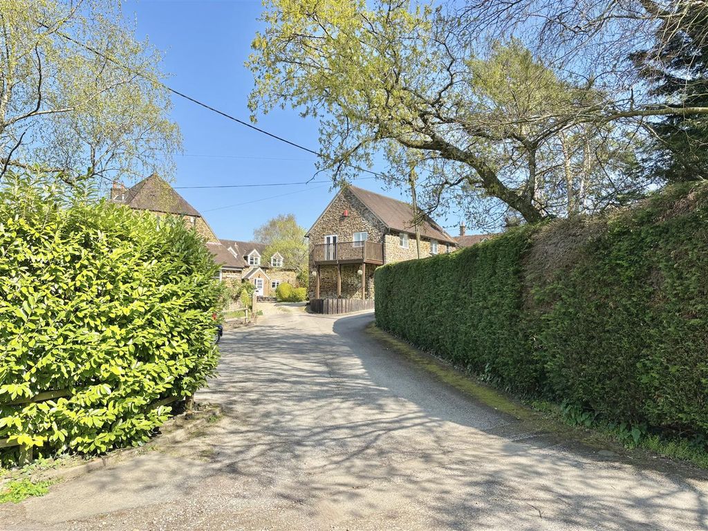 Property photo 1 of 18 Img_4620.Jpg