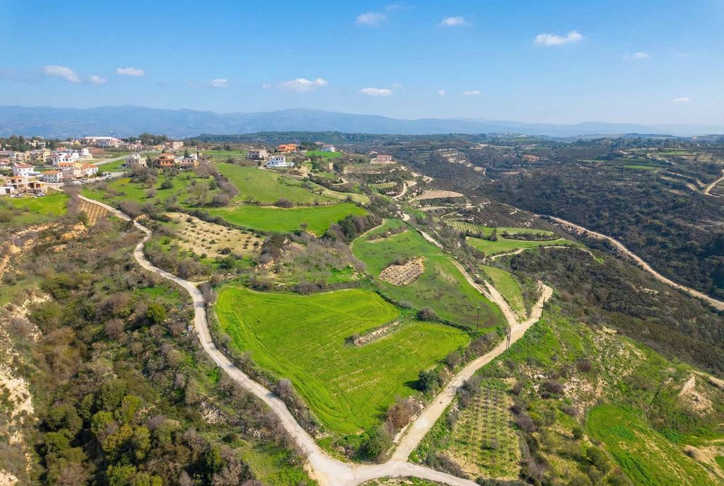 Property photo 2 of 4