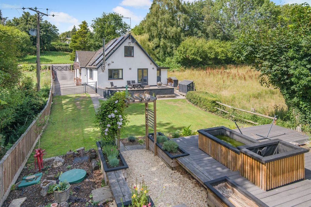 Property photo 1 of 45