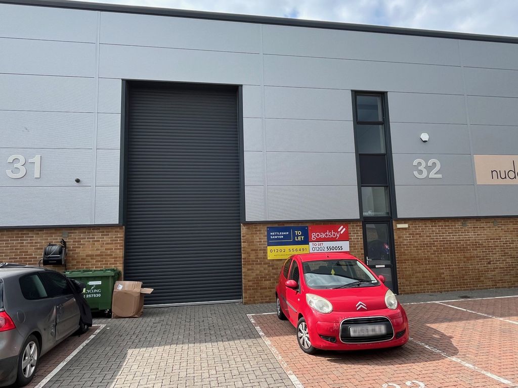 Property photo 1 of 3