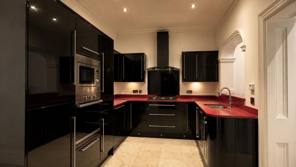 Property photo 2 of 15 Kitchen