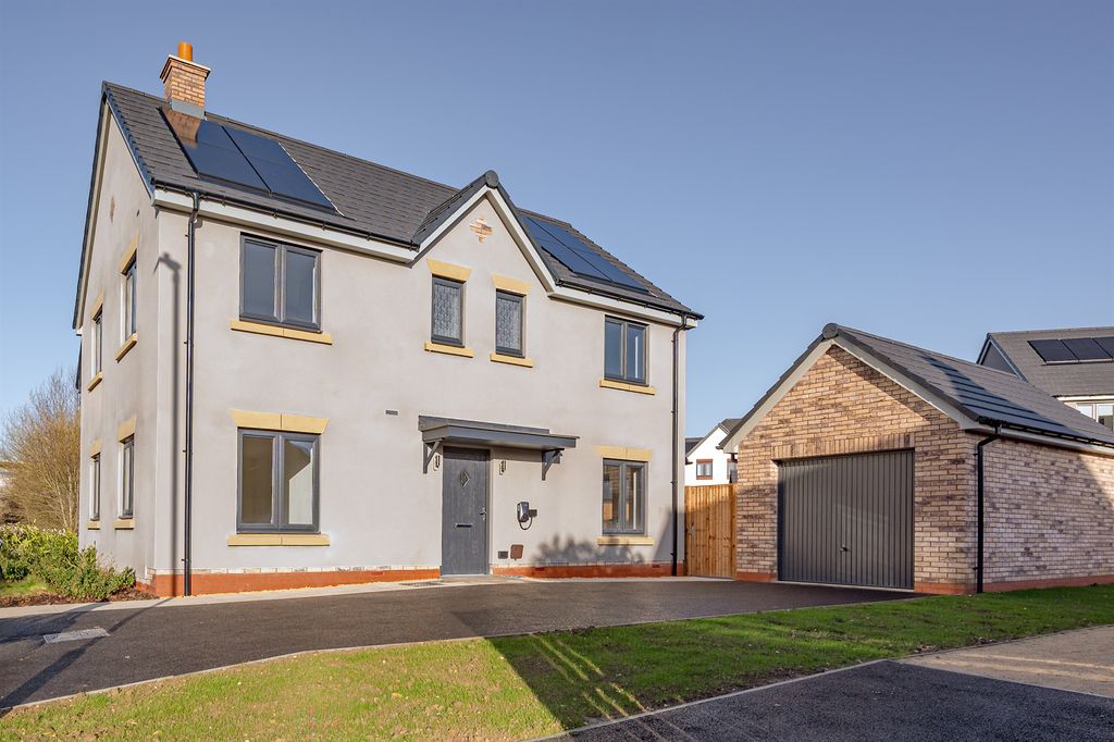 Property photo 1 of 6