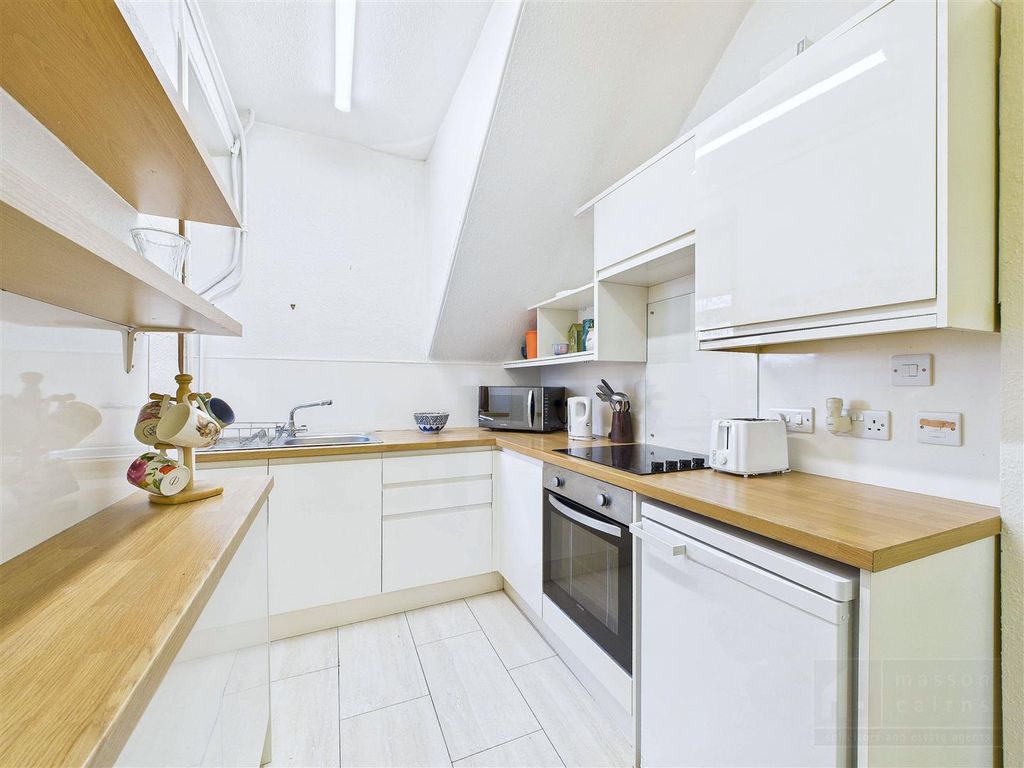 Property photo 3 of 29 Kitchen