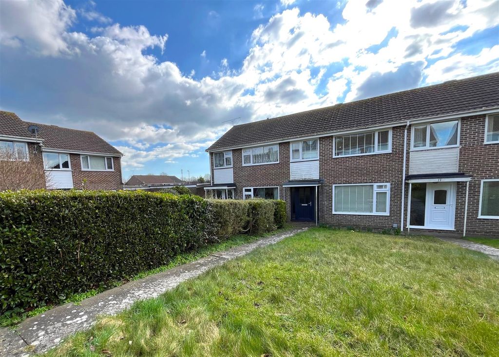 Property photo 1 of 16 Front.Jpg