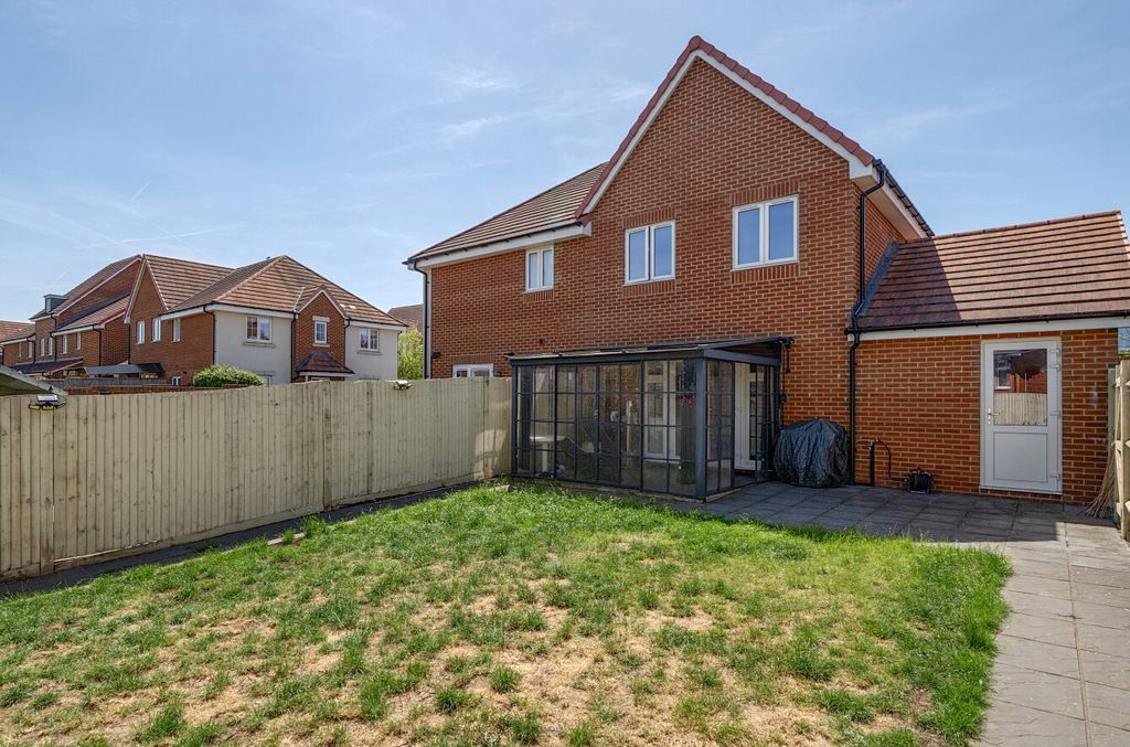 Property photo 2 of 24 1465476-12-6A1048...