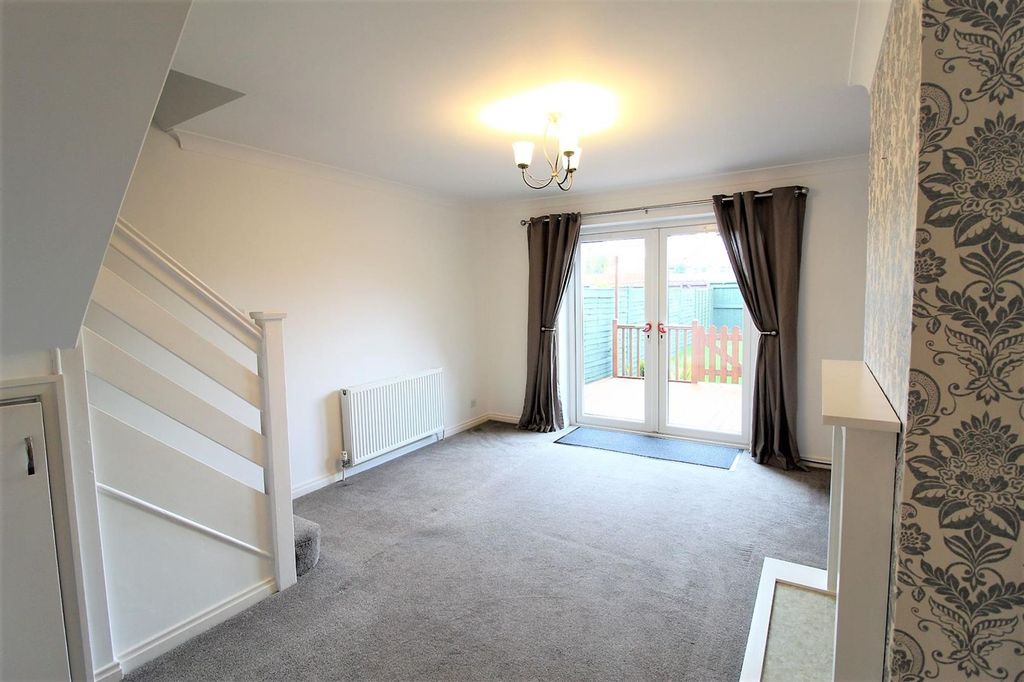 Property photo 2 of 6