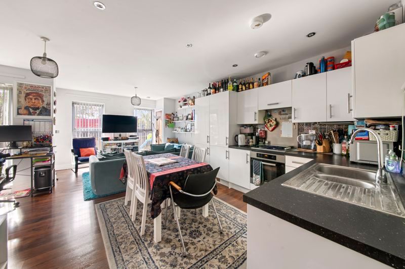 Property photo 3 of 17 Photo 3