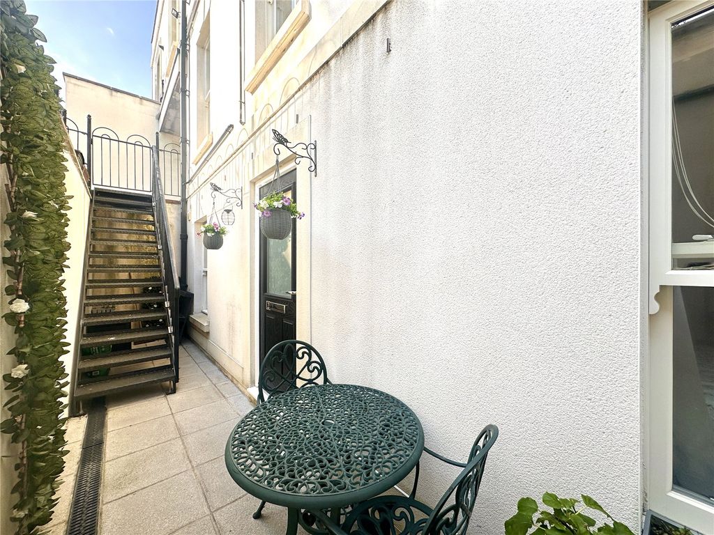 Property photo 1 of 23 Picture No. 26