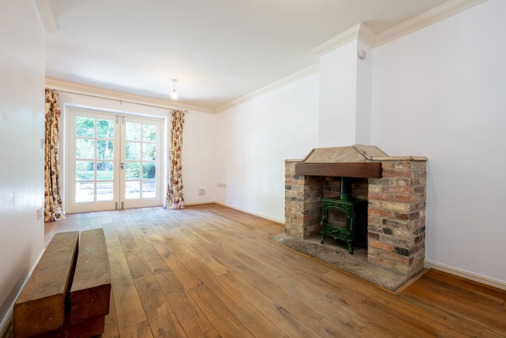 Property photo 2 of 29