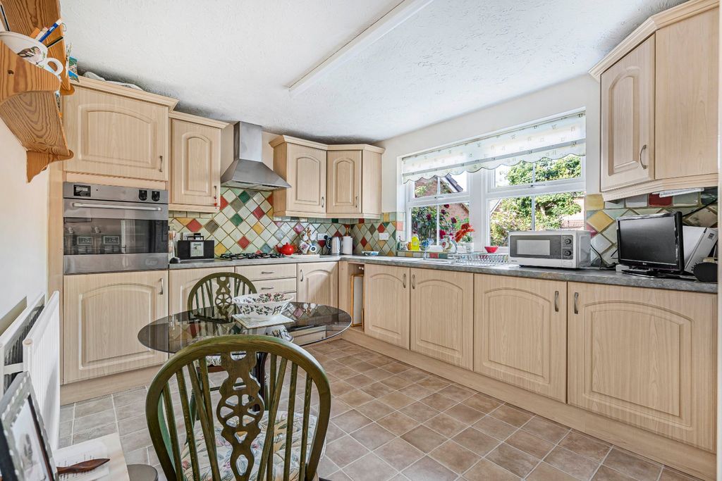Property photo 2 of 18 Picture No. 04
