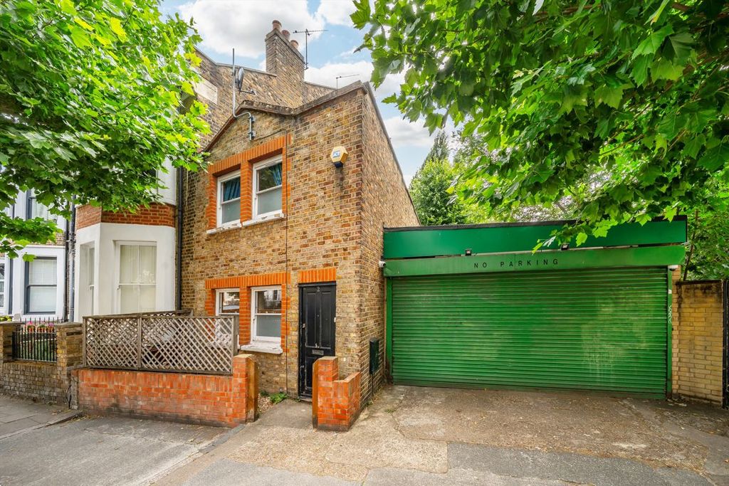 Property photo 1 of 9