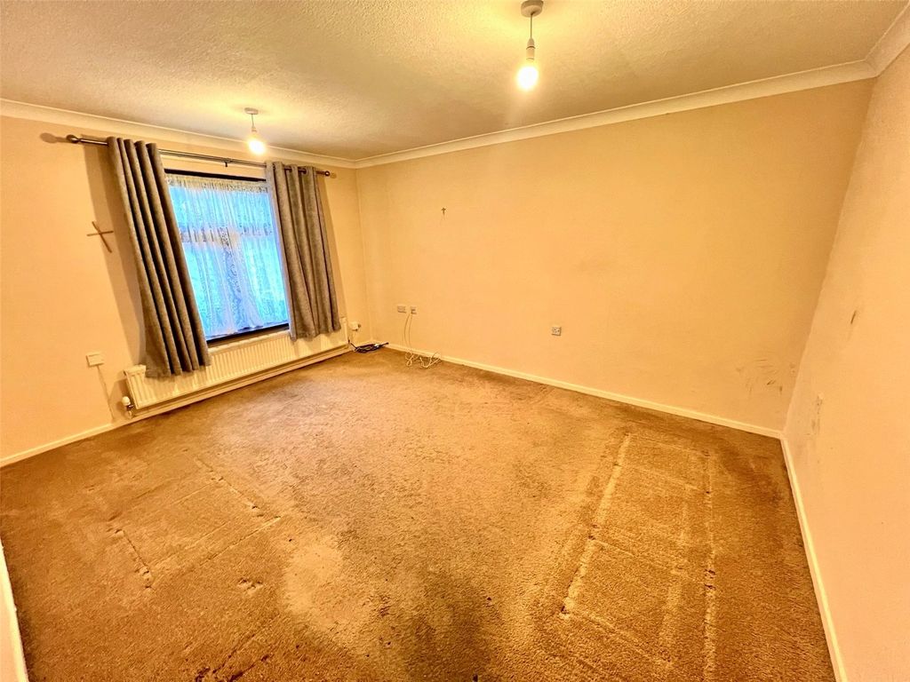 Property photo 2 of 10 Picture No. 05
