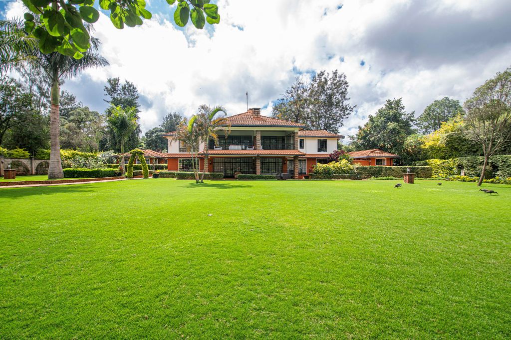 Property photo 3 of 43