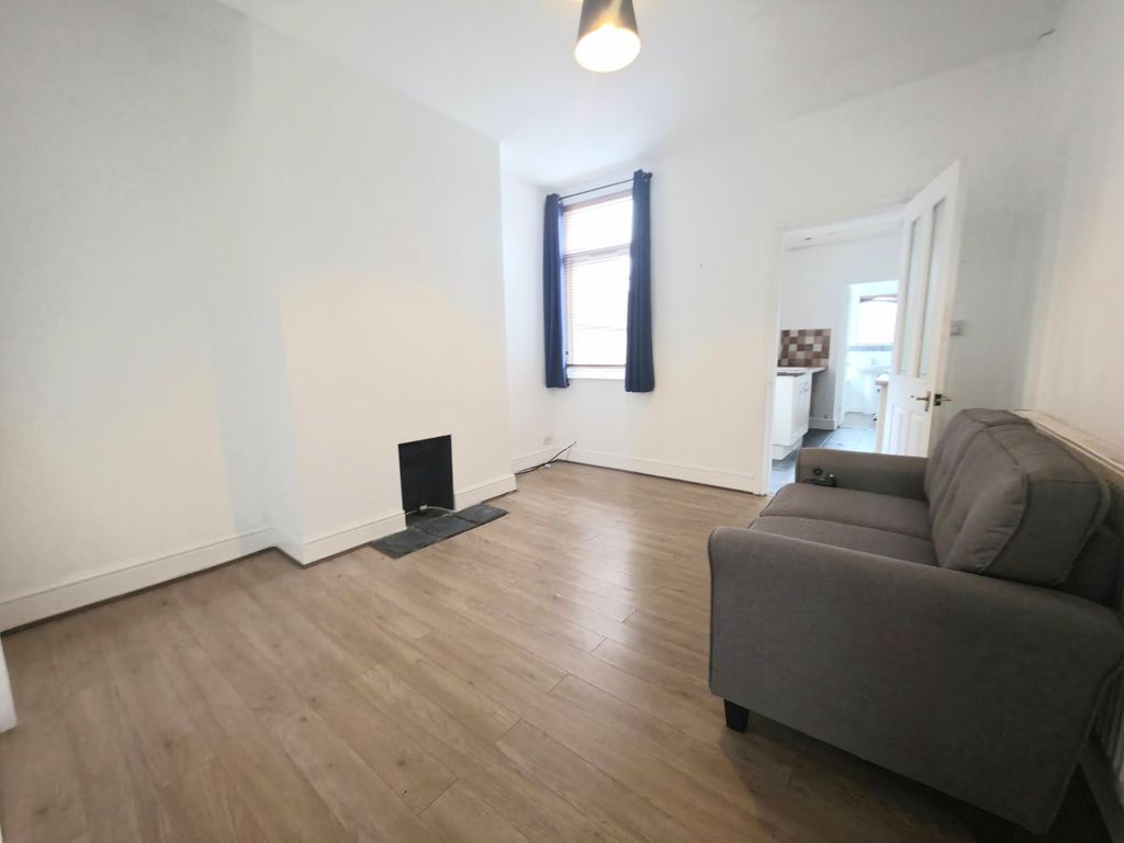 Property photo 2 of 16 Dining Room