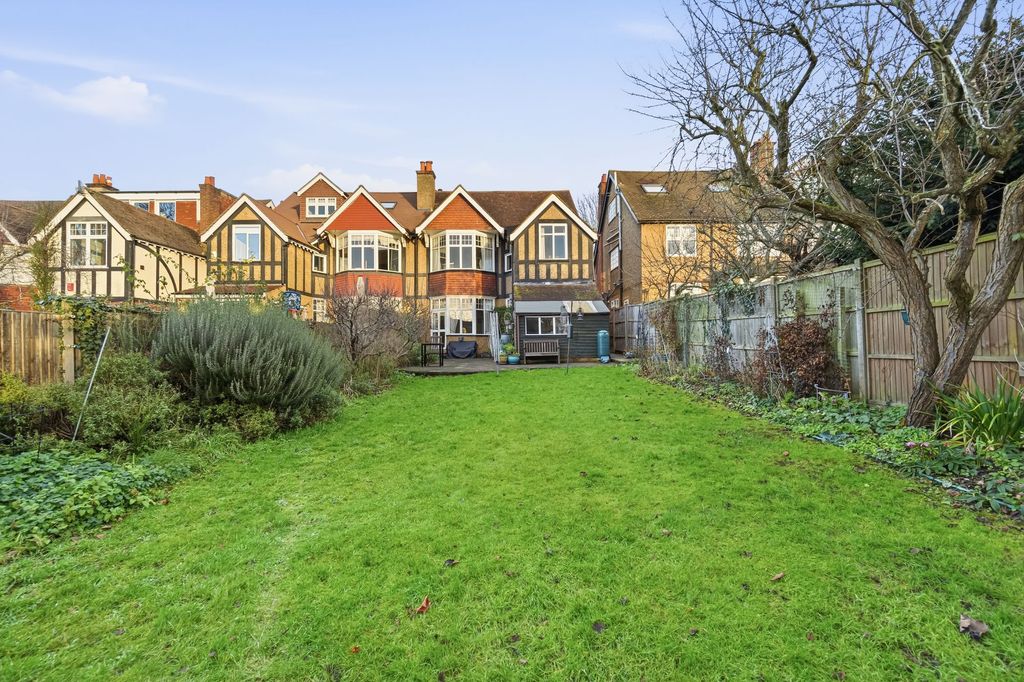 Property photo 2 of 17