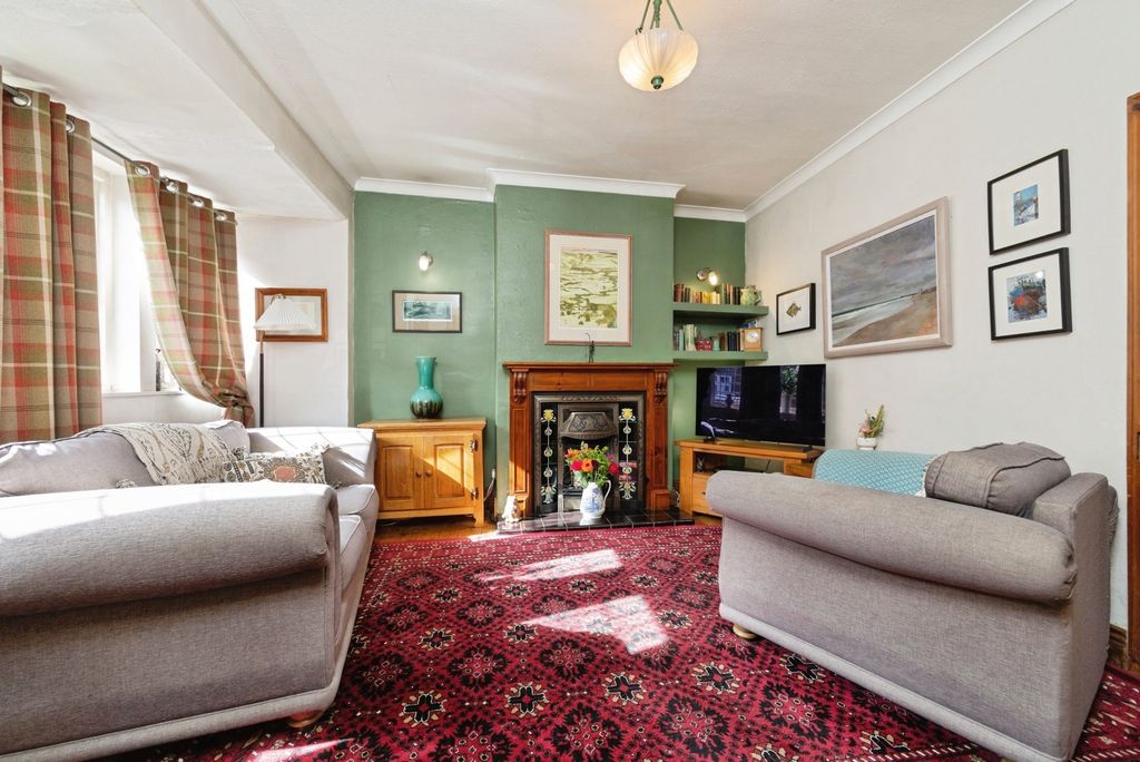 Property photo 2 of 18 Pbox-Img.Jpg