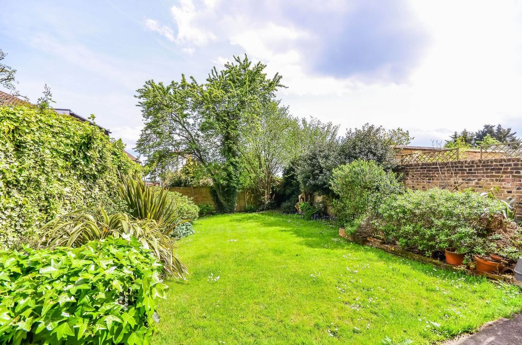 Property photo 1 of 26