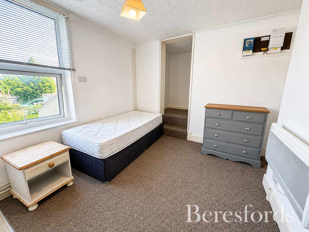 Property photo 1 of 5 Bed Area