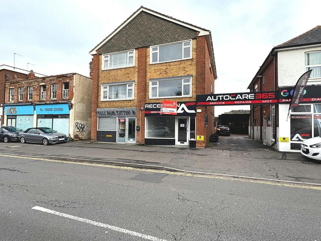 Property photo 1 of 5 573 Wimborne Road5 E.Jpg