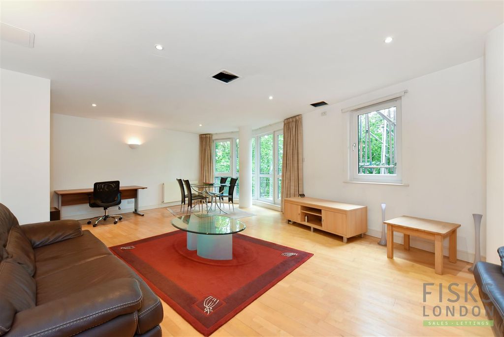 Property photo 1 of 11 Flat 66 New Atlas Wharf (1).Jpg