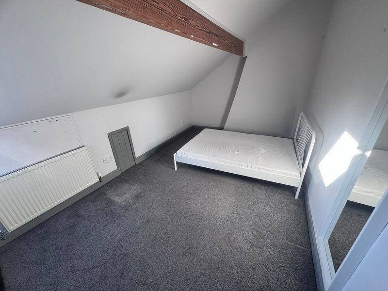 Property photo 3 of 8 Photo 2