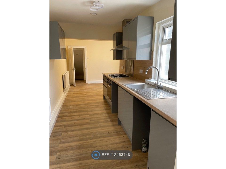 Property photo 2 of 24
