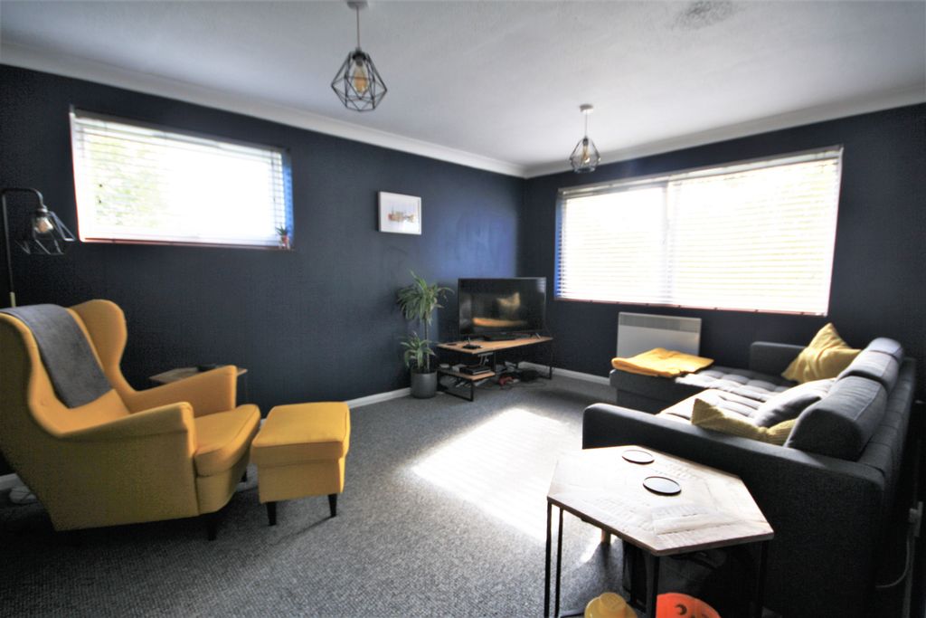Property photo 2 of 9 Img_3879
