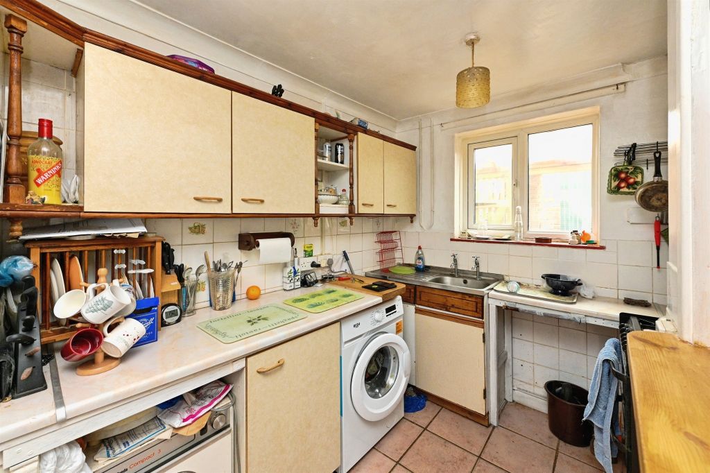 Property photo 2 of 18