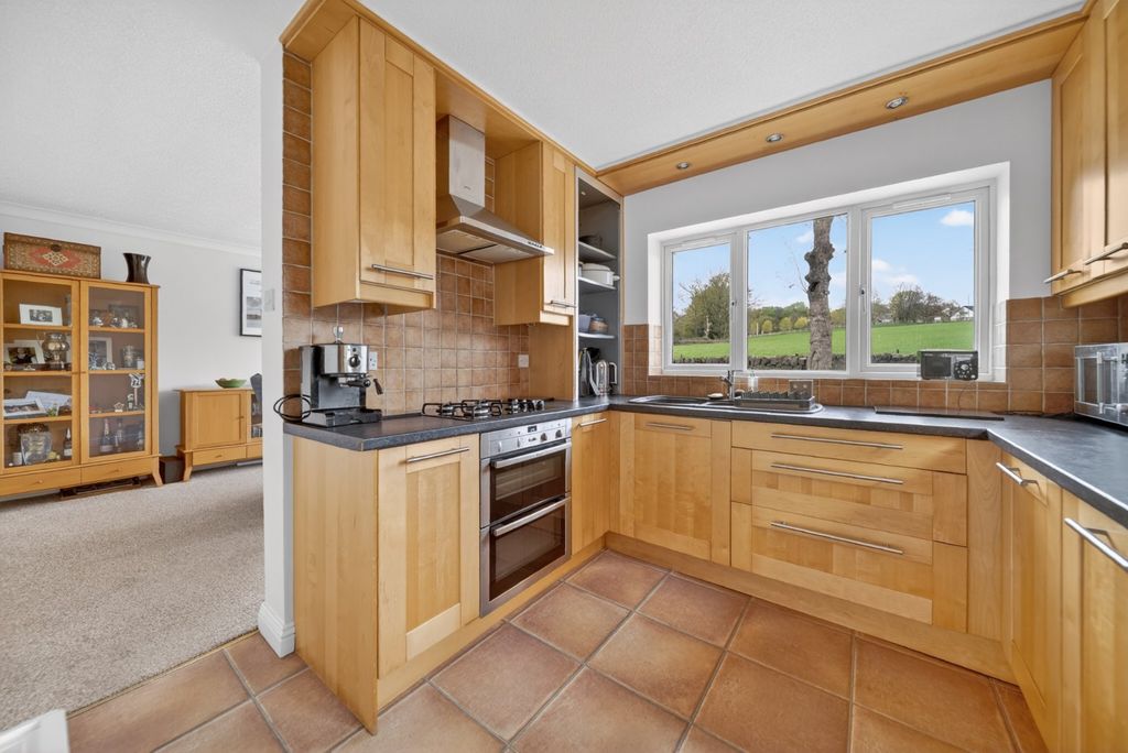 Property photo 3 of 19 Picture No. 21