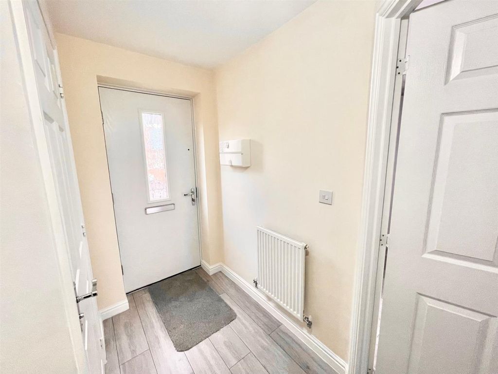 Property photo 2 of 16 Hall