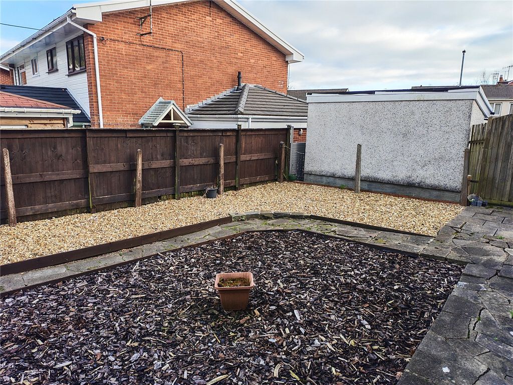 Property photo 3 of 17 Picture No. 04