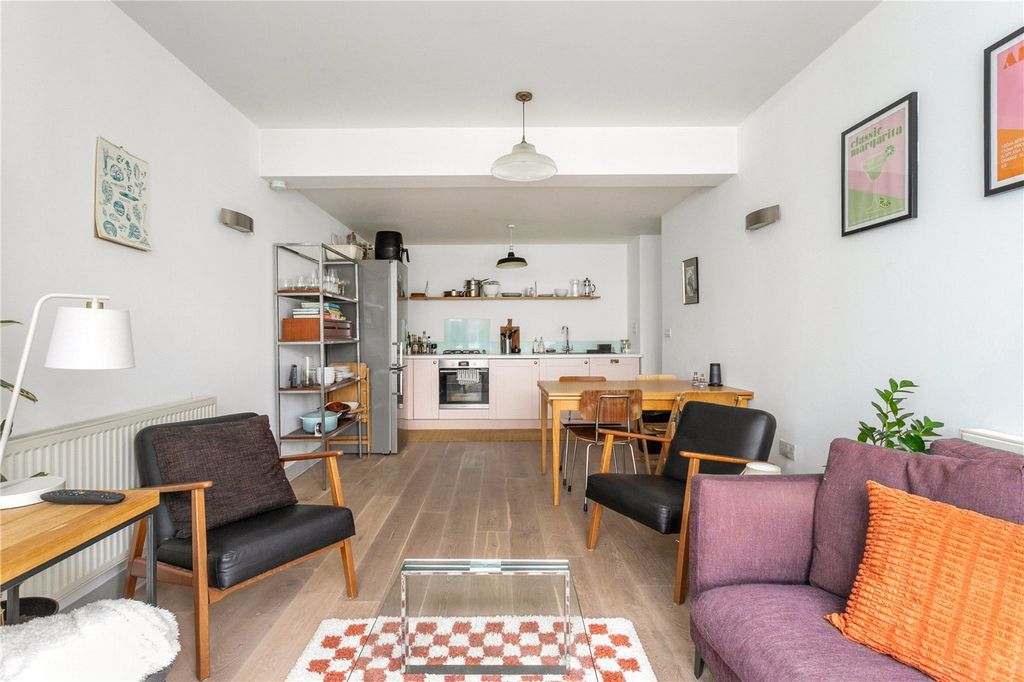 Property photo 1 of 11 Picture No. 06