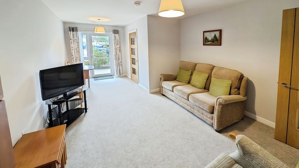 Property photo 2 of 11 Pbox-Img.Jpg