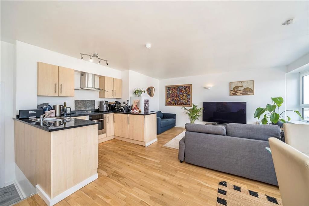Property photo 2 of 7