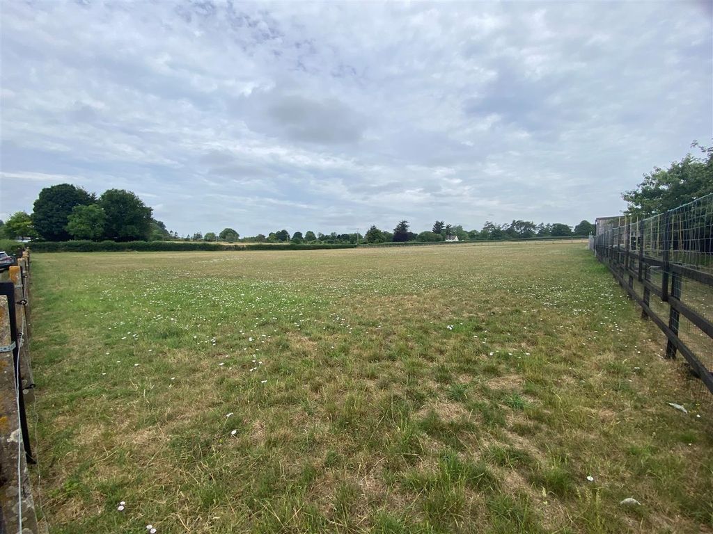 Property photo 2 of 3 Field.Jpg