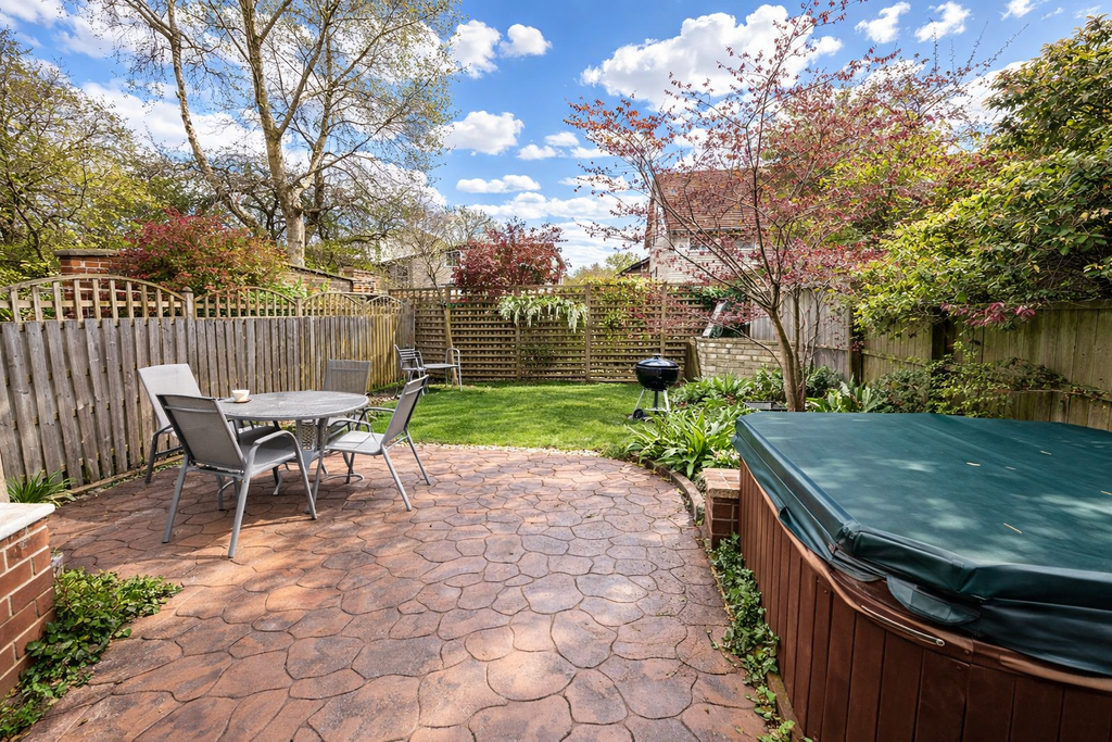 Property photo 2 of 13