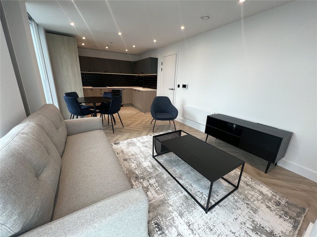 Property photo 3 of 43 Picture 3