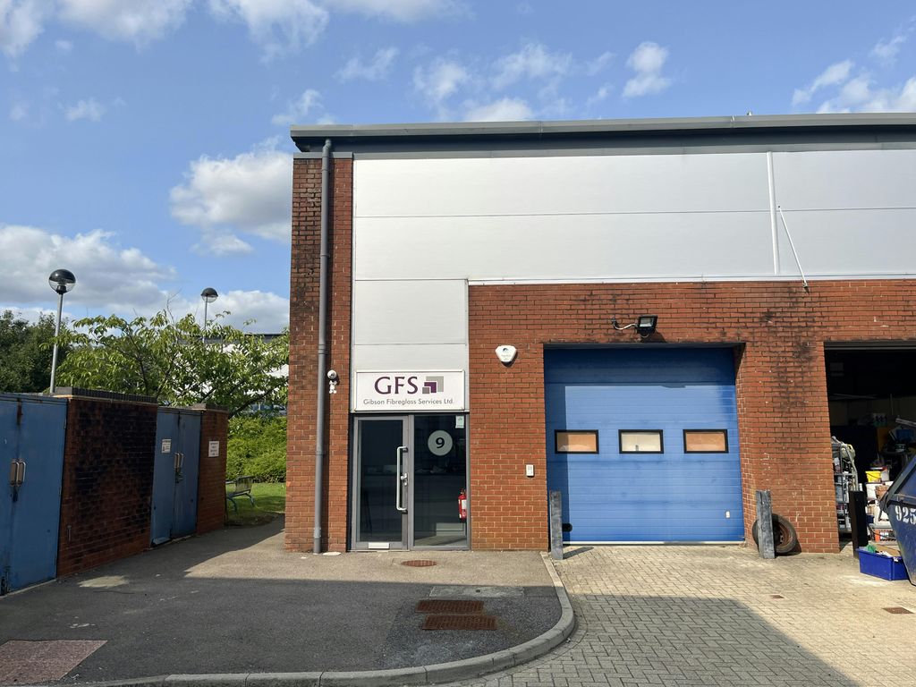 Property photo 1 of 3 Web Frontimg_8507.Jpg