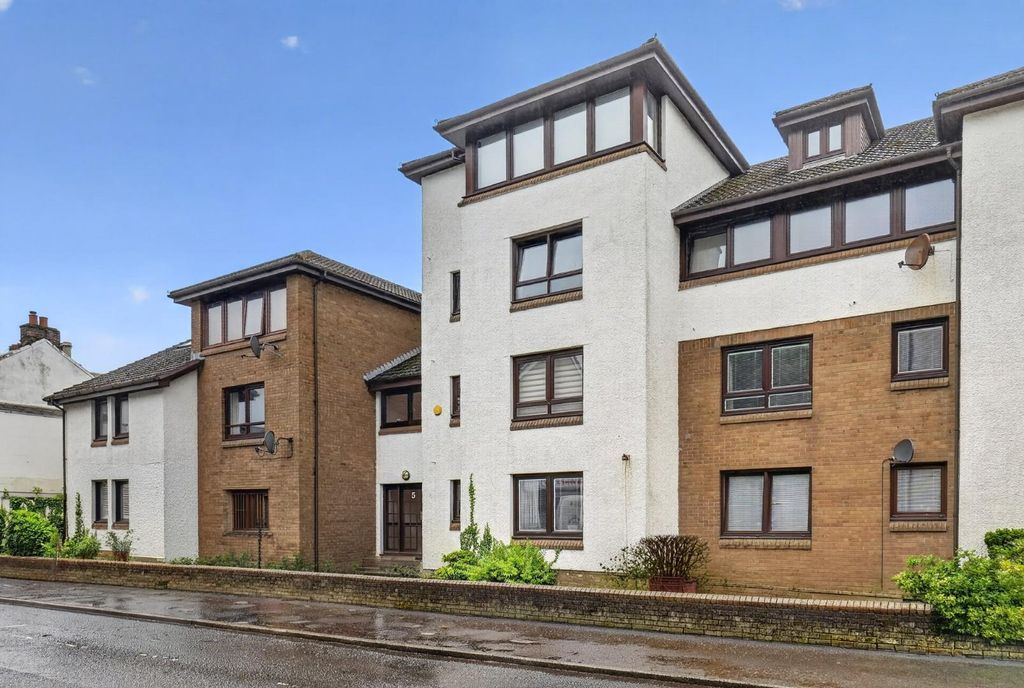 Property photo 1 of 16 2_5 Boyd Street, Largs _02.Jpg