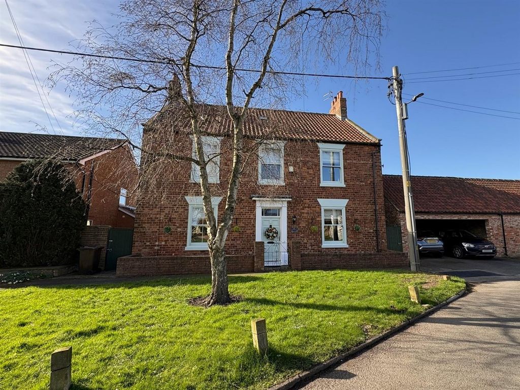 Property photo 1 of 40