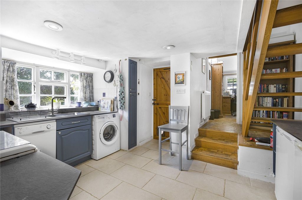 Property photo 2 of 23 Picture No. 50
