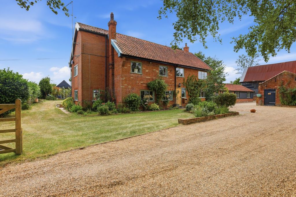 Property photo 3 of 19