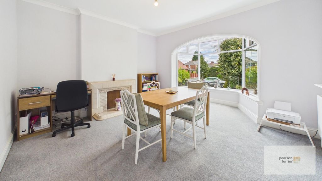 Property photo 3 of 13 Dining Room