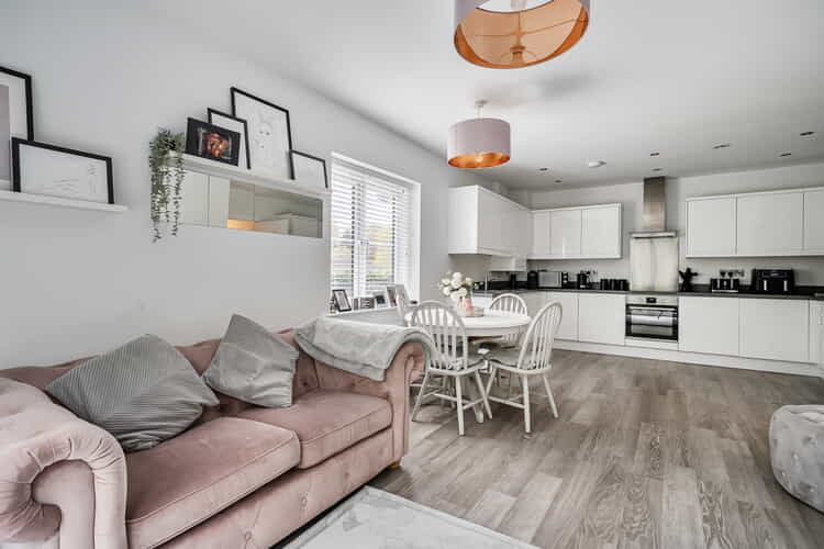 Property photo 3 of 21