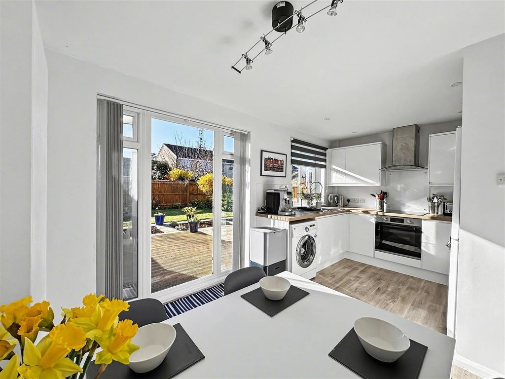 Property photo 2 of 12 Img_4837.Jpg