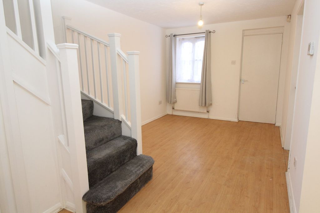 Property photo 3 of 9 Dining Area