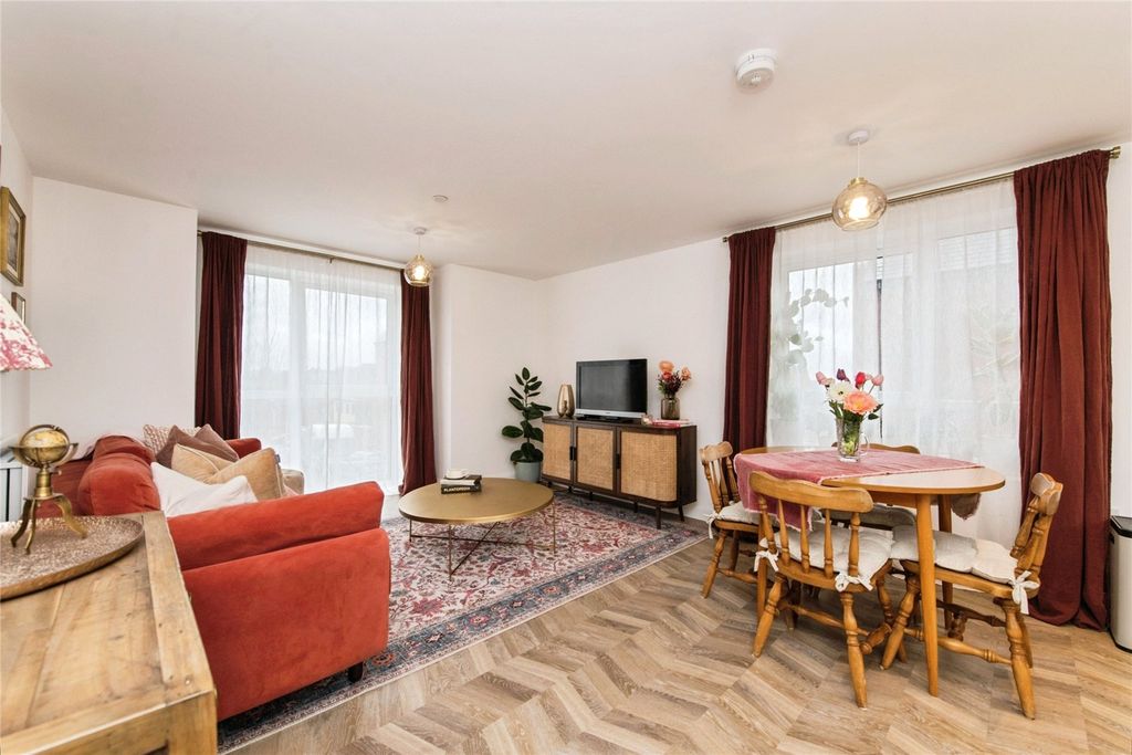 Property photo 1 of 9 Picture No. 12