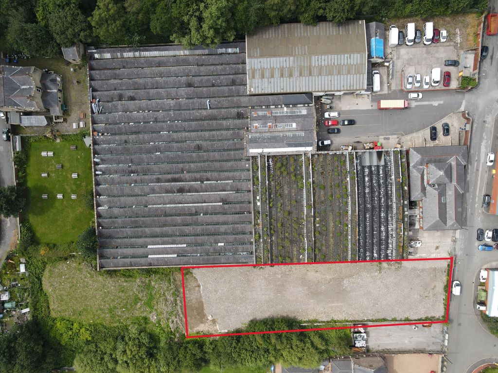 Property photo 1 of 2