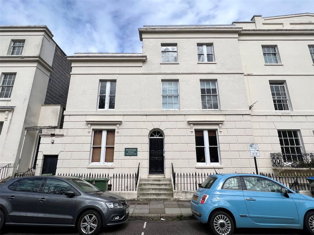 Property photo 1 of 8 Picture No. 20