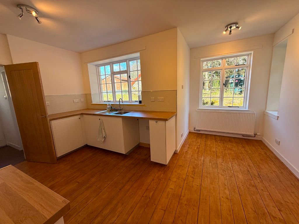 Property photo 2 of 12 Photo 2